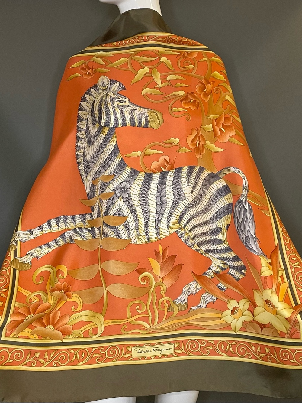 Gorg Salvatore Ferragamo Silk Scarf Zebra with Floral Stripes 34 In Exc Cond - Picture 4 of 10